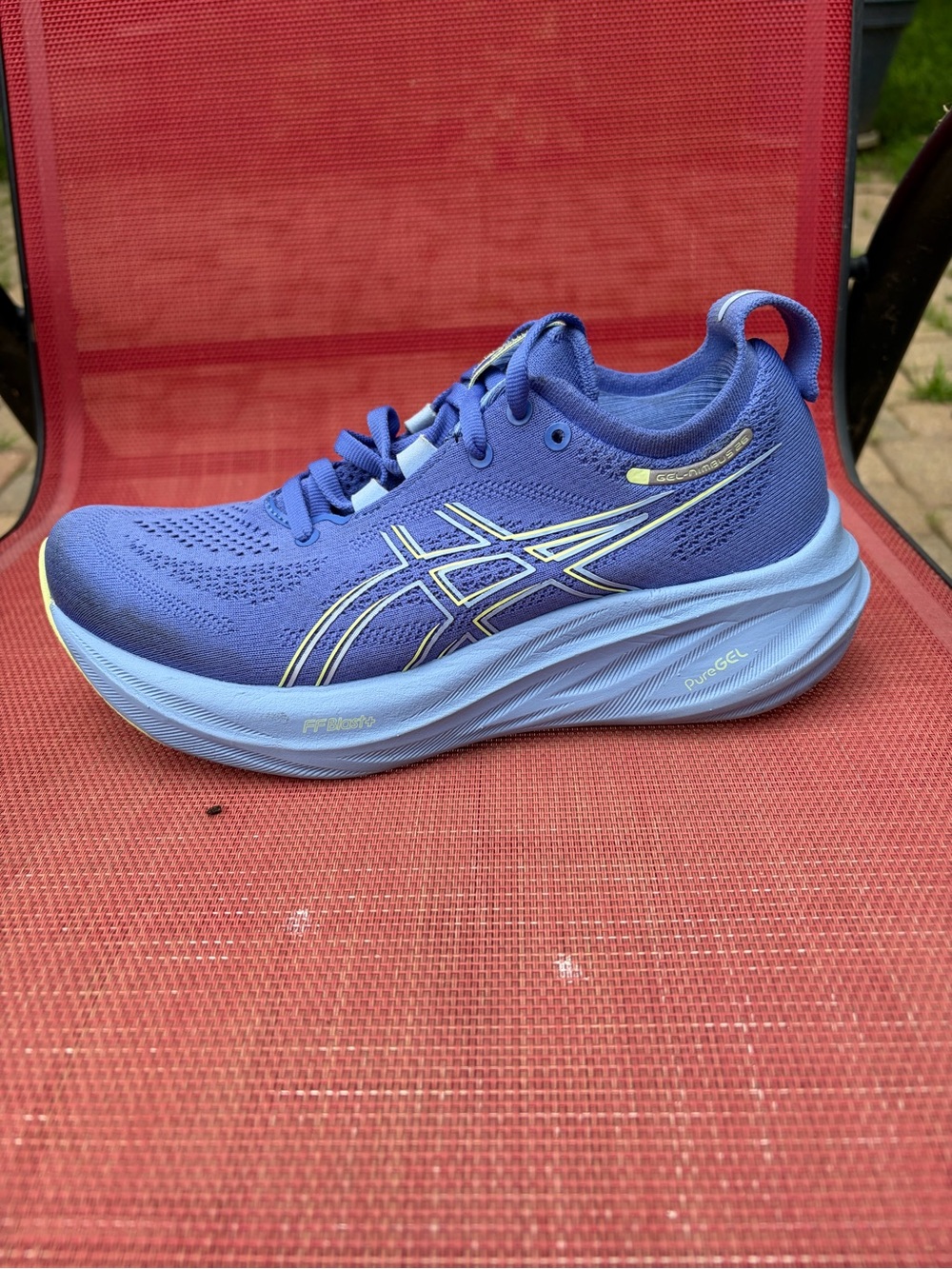 Asics Gel Nimbus 25 women 6 Blue with light yellow accents